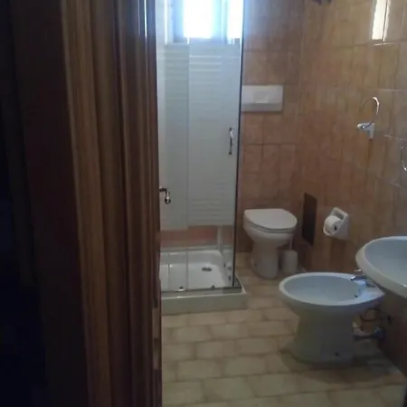 アパートホテル Zurigo アラッシオ