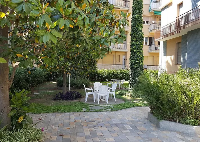 Zurigo Apartmanhotel *