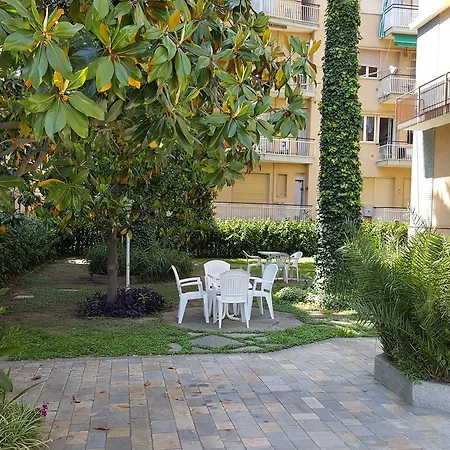 Zurigo Hotel apartamentowy *
